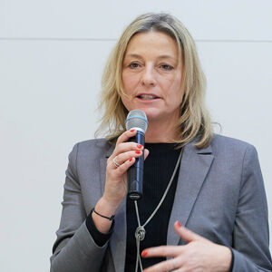 Im Bild: Beatrix Rauscher, Gruppenleiterin des Kompetenzzentrums ?Bahninfrastruktur, Regulative Bau, Ingenieurservices, Normen? in der Stadtbaudirektion der Stadt Wien