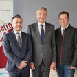 Von links nach rechts: MMag. David Suchanek (Rechtsanwalt, Niederhuber & Partner Rechtsanwälte GmbH), Udo Klamminger, MBA (FMI-Vorstandsvorsitzender), DI Dr. techn. Clemens Hecht (FMI-Geschäftsführer), Mag. Berthold Hofbauer (Rechtsanwalt, Heid und Partner Rechtsanwälte GmbH)