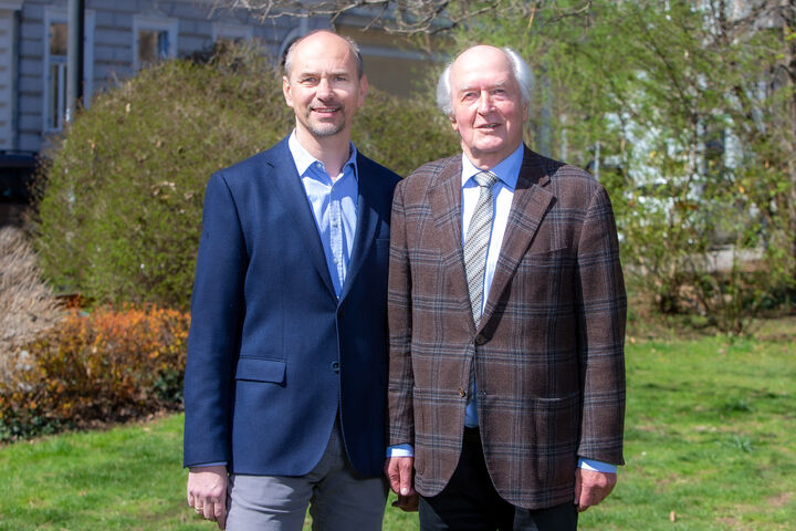 Lorenz Consult alt und jung