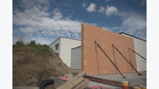 Wienerberger Bausysteme Ziegelwand Aufstellung