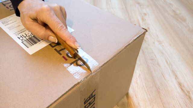 Paket Logistik