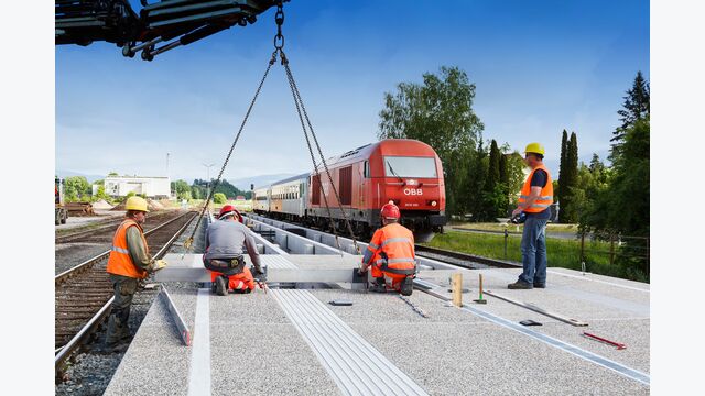 ÖBB Baustelle Schienen Bahnhof