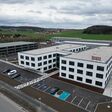 Auf einer Fläche von rund 30.000 m2 ist seit 2021 die neue STRABAG-Niederlassung in St. Pölten entstanden. Neben einem Bürogebäude und dazugehörigen Parkflächen, finden sich auf dem Areal auch Lager- und Werkshallen.