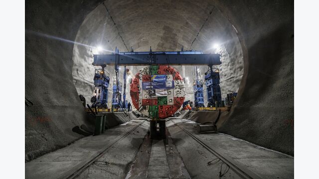 Aufstellung Tunnelbohrer Brenner