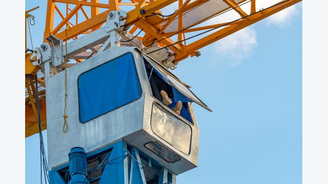 crane, construction, building, industry, sky, equipment, steel, heavy, industrial, work, tower, blue, cranes, lift, metal, high, lifting, engineering, site, build, machine, structure, architecture, cabin, yellow, siesta, rest, humor, boots, relax