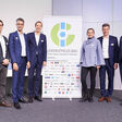 BILD zu OTS - Pra?sentierten sechs neue Leitf?den f?r die nachhaltige Bau- und Immobilienwirtschaft: Christoph Mu?ller-Thiede (M.O.O.CON), Dominik Philipp (Dietrich | Untertrifaller), Wolfgang Kradischnig (DELTA), Margot Grim-Schlink (e7), Stefan Rufera (KPMG), Klaus Reisinger (ClimatePartner) (v.l.n.r.) Copyright: Leo Hagen/IG Lebenszyklus Bau