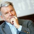 ABD0157_20240126 - WIEN - ?STERREICH: ++ ARCHIVBILD ++ ZU APA0200 VOM 26.1.2024 - Signa-Development-Miteigent?mer Hans Peter Haselsteiner am Donnerstag, 23. M?rz 2023, im Rahmen der Programmpr?sentation der Tiroler Festspiele Erl f?r die Wintersaison 2023/24 in Wien. Der insolvente Immobilien-Projektentwickler Signa Development erh?lt von einer Tochtergesellschaft der Haselsteiner Familien-Privatstiftung einen Massekredit in H?he von 25 Mio. Euro. Ein Massedarlehen ist vorrangig gegen?ber den Forderungen, die vor Insolvenzer?ffnung aufgenommen wurden. (ARCHIVBILD VOM 23.3.2023) - FOTO: APA/FLORIAN WIESER