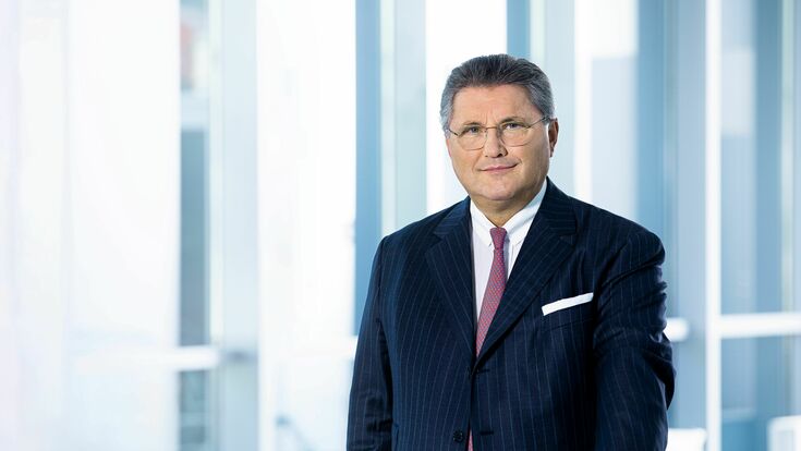 © Astrid Knie Porr-CEO Karl-Heinz Strauss