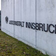 ABD0105_20250123 - INNSBRUCK - ?STERREICH: ZU APA0196 VOM 23.1.2025 - Der Gr?nder der insolventen Immobiliengruppe Signa, Ren? Benko, ist am Donnerstag, 23. J?nner 2025, festgenommen worden. Die Wirtschafts- und Korruptionsstaatsanwaltschaft (WKStA) hat die Festnahme des Signa-Gr?nders angeordnet. Im Bild: Die Justizanstalt Innsbruck, in der sich auch das Anhaltezentrum befindet, aufgenommen am Donnerstag, 23. J?nner 2025. - FOTO: APA/EXPA/JOHANN GRODER