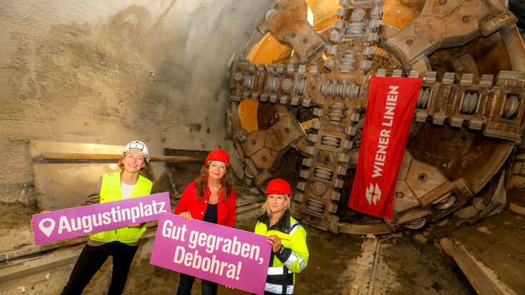 Strin. Sima: ?Tunnelbohrmaschine Debohra" am Augustinplatz
