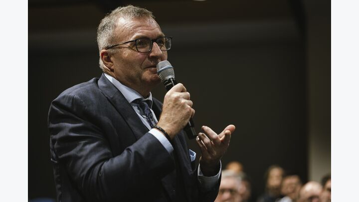 Konferenz Pöll