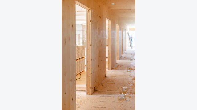 Holzbau Etage Flughafen Wien Holzhotel