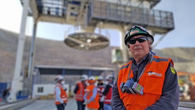 ZÜBLIN arbeitet seit Jahrzehnten im chilenischen Bergbau. Für Mina Norte sollen rund 1.200 Beschäftigte mobilisiert werden; der Abschluss der neuen Aufträge ist für 2031 vorgesehen.