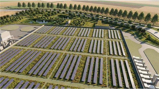 Auf dem Dach sind Photovoltaikmodule und begrünte Flächen vorgesehen. Zur installierten PV-Leistung und zum erwarteten Anteil am Strombedarf des Rechenzentrums hat Google bislang keine konkreten Zahlen veröffentlicht.