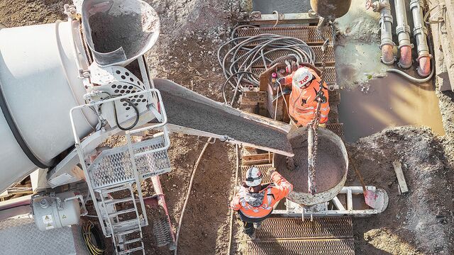 Betonage im laufenden Rohbau: Die angekündigte Stahlreduktion betrifft die künftigen Tübbinge und darf nicht auf sämtliche Stahlbetonbauteile der U5 übertragen werden.