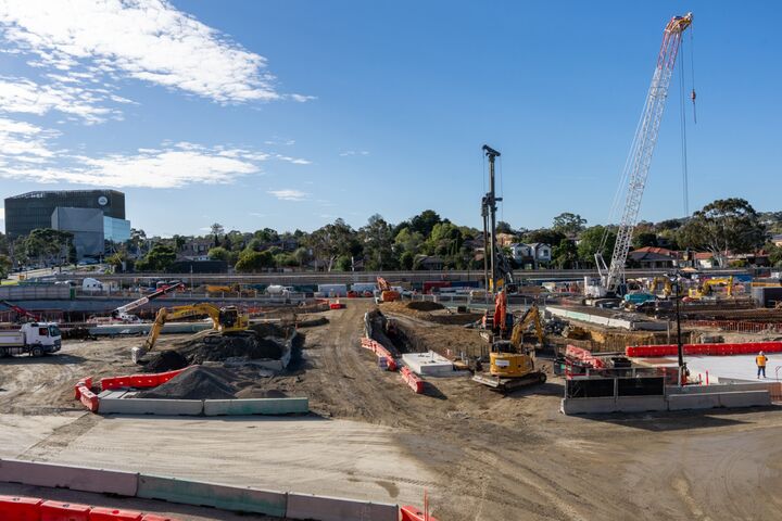 In Clarinda entsteht der zentrale Startkomplex für das südliche Tunnellos. Von hier aus werden die Tunnelbohrmaschinen die rund 16 Kilometer lange Doppelröhre zwischen Cheltenham und Glen Waverley auffahren.