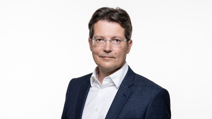 Horváth-Partner Stefan Bergsmann führte die österreichischen Bau-Interviews für die CxO Priorities Studie 2026. Im SOLID-Interview spricht er über Kostendruck, Fachkräftemangel, KI und die Frage, wann der ersehnte Aufschwung kommt.