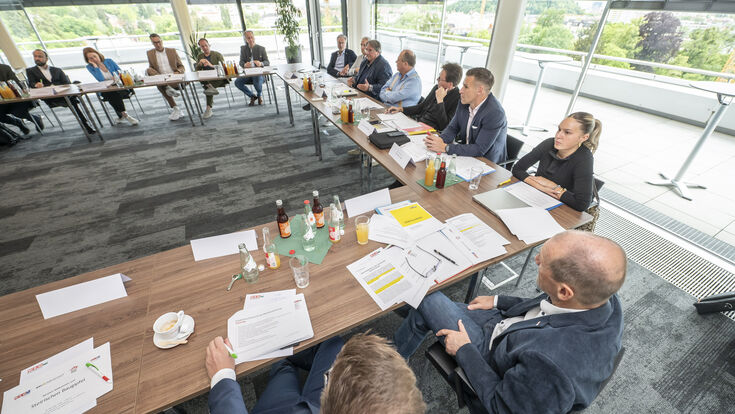 Beim Baugipfel in der WKO Steiermark diskutierten Vertreter aus Bauwirtschaft, Sozialpartnerschaft und Politik über die angespannte Lage der Branche und mögliche.