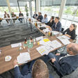 Beim Baugipfel in der WKO Steiermark diskutierten Vertreter aus Bauwirtschaft, Sozialpartnerschaft und Politik über die angespannte Lage der Branche und mögliche.