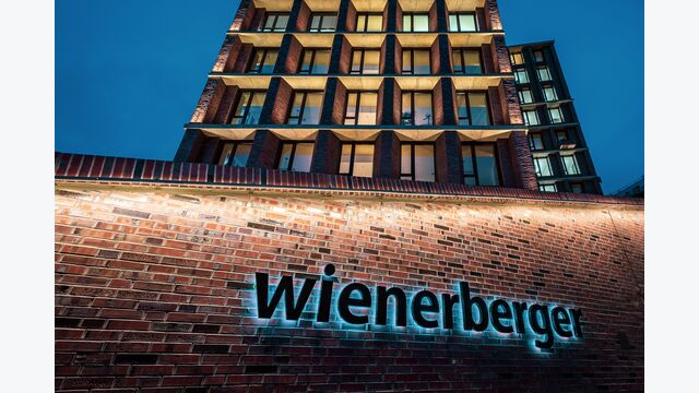 Wienerberger führt die Medienreputation bei Dach und Fassade an. Zu den positiv wahrgenommenen Projekten zählt die elektrifizierte Ziegelproduktion im oberösterreichischen Uttendorf.