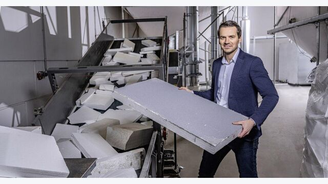 Austrotherm führt die Medienreputation bei den Dämmstoffherstellern an. Anfang 2026 nahm das Unternehmen seine Recyclinganlage für EPS- und XPS-Dämmstoffe in Purbach in den Vollbetrieb.