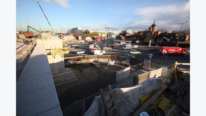 Reportage Matzleinsdorfer Platz Wien Brücke Baustelle Bau Symbol Solid 2009 Bilfinger Berger ÖBB OeBB Strassenbau Verkehr