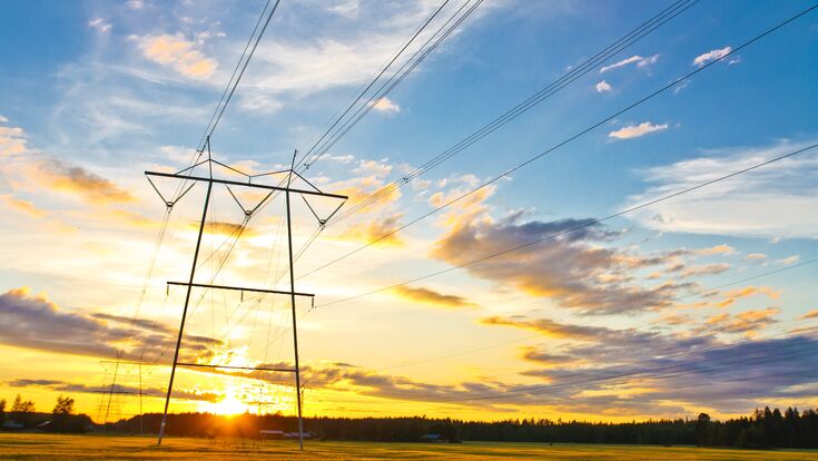 © Fotolia Strom Stromversorgung Strommast Energie Energieversorgung Energieversorger