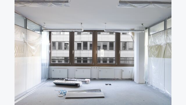 redaktion verlassen Büro leer