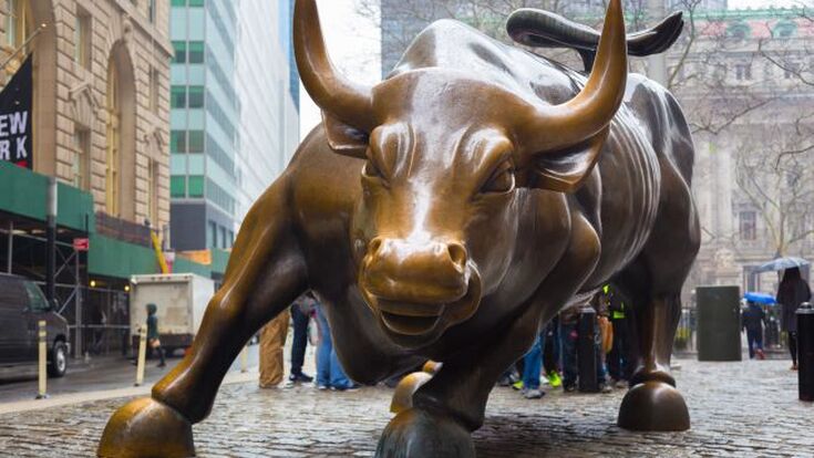 © kasto / Fotolia Stier Wall Street Manhattan NY Boerse Börse aktie aktienhandel finanz finanzen