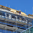 baugerüst gerüst wohnhaus fassade verputzen wohnen baustelle bauen hausbau anstreichen anstrich arbeit balken bauarbeiter dämmen dämung facharbeiter fassadenbau gerüstbau gerüster gewerbe handwerk handwerker haus hausanstrich hausrenovierung hochbau immobilie isolierung leiharbeiter leiter malen maler malerhandwerk polier putzen putzer renovieren renovierung rohbau sanierung schwarzarbeiter styropor wand wohnbau dachausbau penthouse dachdecker dachwohnung