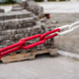 absperrband absperrkette absperrung abwehrhaltung abweisend hinweis bau baugewerbe baustelle bauarbeiten bauarbeiter arbeiter neubau rohbau hinweisschild signalfarben unwerwnscht unzugnglich verbotsschild versperrter weg warnhinweis warnmarkierung warnung sicherung gesichert bauamt vollsperrung kette kettenglied glied rotweiss industrie bauhof baumaterial zugesperrt grobaustelle sperre verkettet verkettung steine pflasern weg pflasersteine wegebau kopfsteinpflaser plastikkette fussweg fuweg ketten