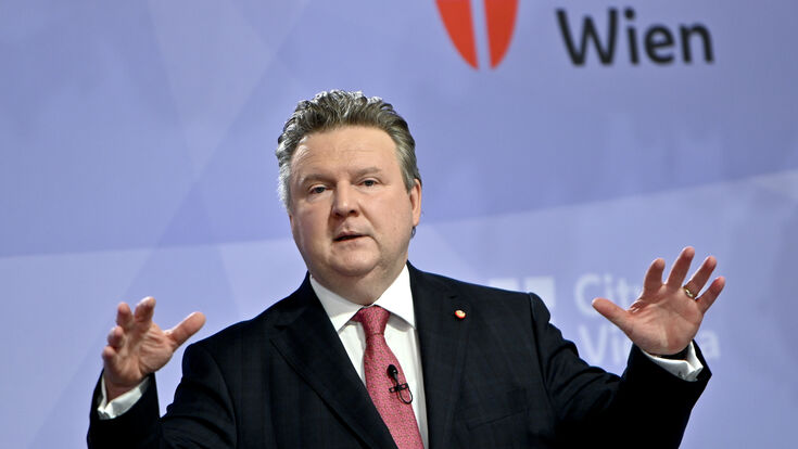 © HERBERT NEUBAUER / APA / picturedesk.com Politische Bewegungen Koalition Neos SP? Wien